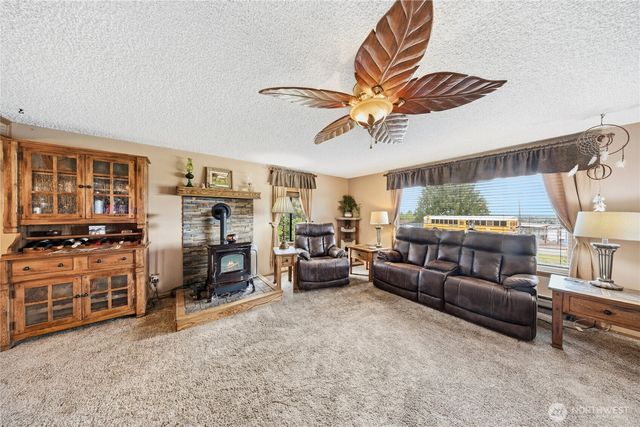 62 Roupe Road, Sequim, WA 98382