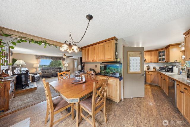 62 Roupe Road, Sequim, WA 98382