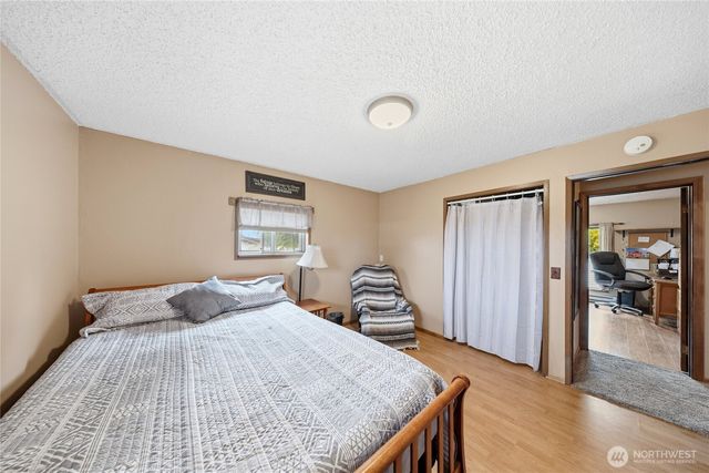 62 Roupe Road, Sequim, WA 98382