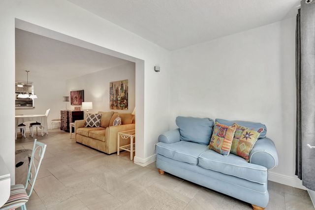 330 NE 26th Avenue 1080, Boynton Beach, FL 33435