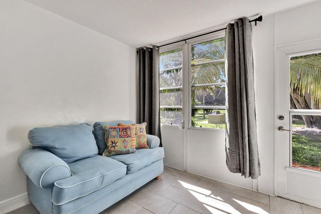 330 NE 26th Avenue 1080, Boynton Beach, FL 33435