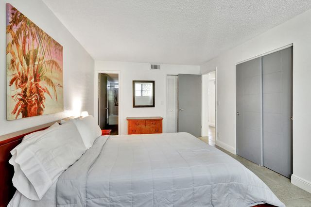 330 NE 26th Avenue 1080, Boynton Beach, FL 33435