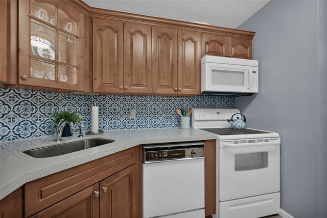 1920 NE 1st Ter 109H, Wilton Manors, FL 33305