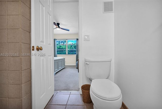 1920 NE 1st Ter 109H, Wilton Manors, FL 33305