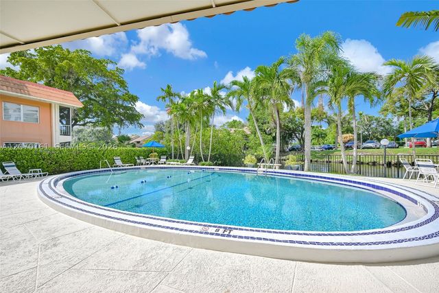 1920 NE 1st Ter 109H, Wilton Manors, FL 33305