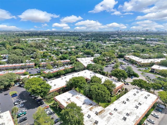 1920 NE 1st Ter 109H, Wilton Manors, FL 33305