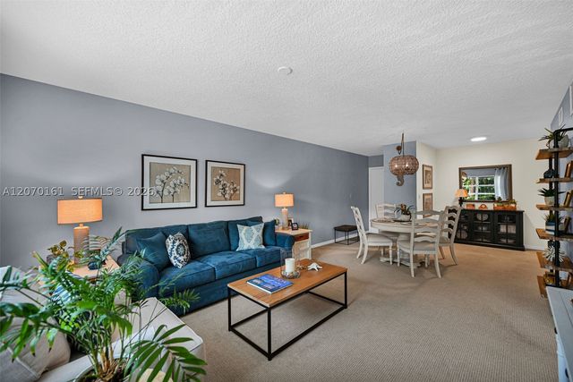 1920 NE 1st Ter 109H, Wilton Manors, FL 33305