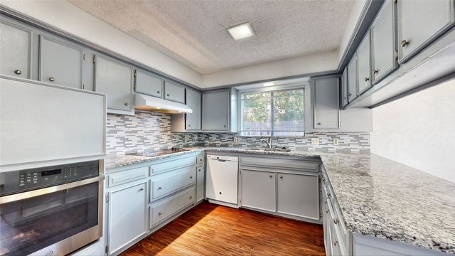 308 Towne House Lane, Richardson, TX 75081