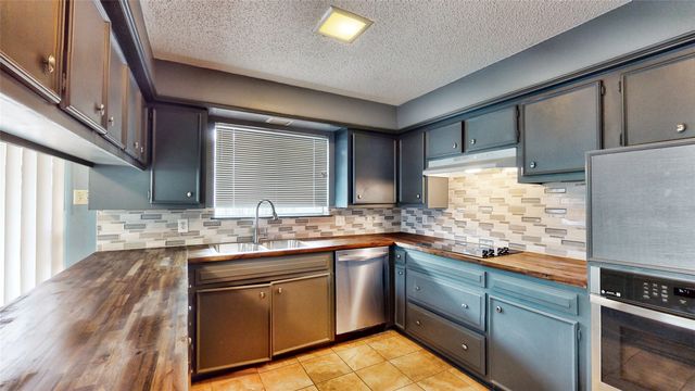 308 Towne House Lane, Richardson, TX 75081