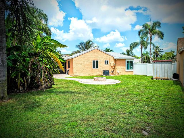 9785 RIDGECREEK Road, Boca Raton, FL 33496