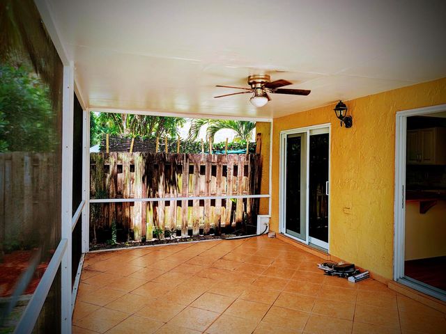 9785 RIDGECREEK Road, Boca Raton, FL 33496