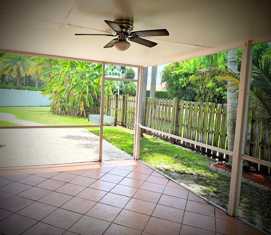 9785 RIDGECREEK Road, Boca Raton, FL 33496