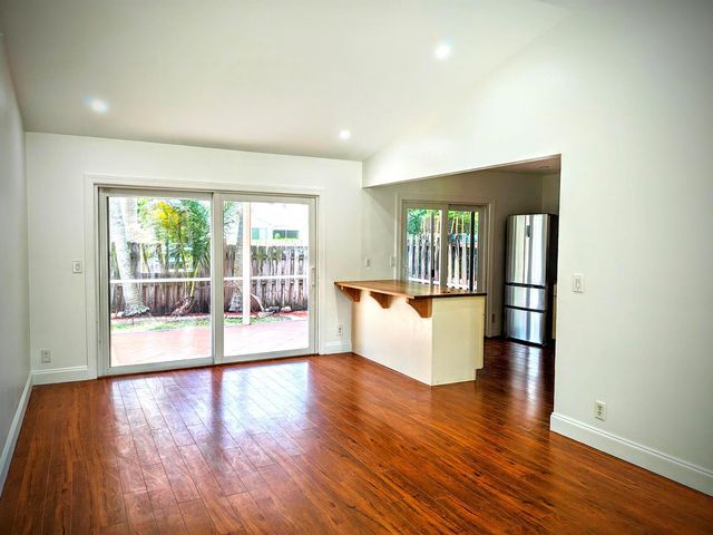 9785 RIDGECREEK Road, Boca Raton, FL 33496