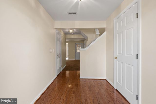 14290 GLADE SPRING DR, Centreville, VA 20121