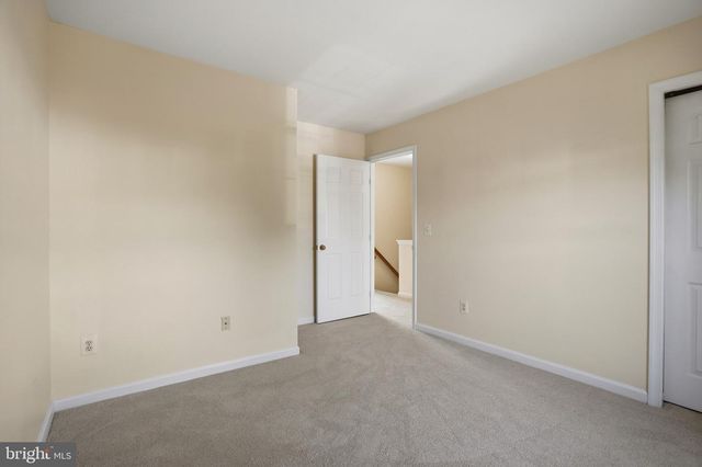 14290 GLADE SPRING DR, Centreville, VA 20121