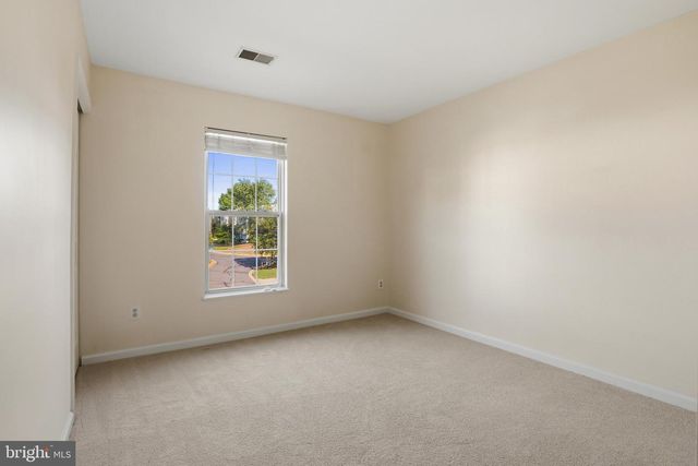 14290 GLADE SPRING DR, Centreville, VA 20121