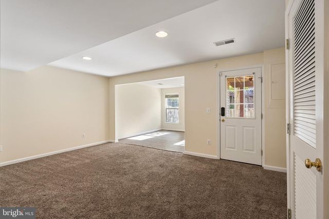 14290 GLADE SPRING DR, Centreville, VA 20121