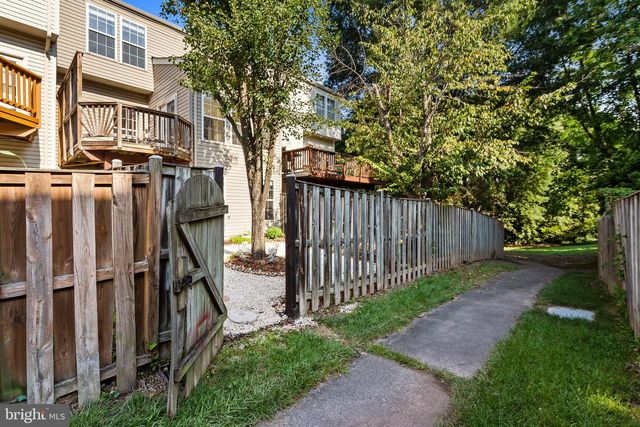 14290 GLADE SPRING DR, Centreville, VA 20121