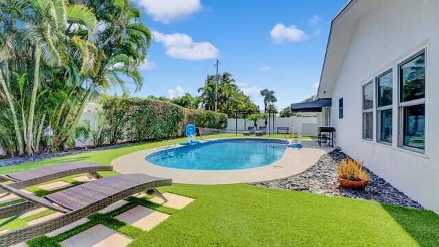 722 SW 28th Avenue, Boynton Beach, FL 33435
