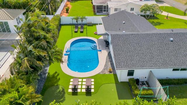 722 SW 28th Avenue, Boynton Beach, FL 33435