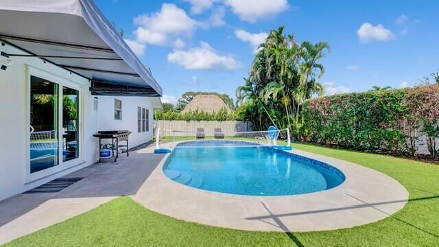 722 SW 28th Avenue, Boynton Beach, FL 33435