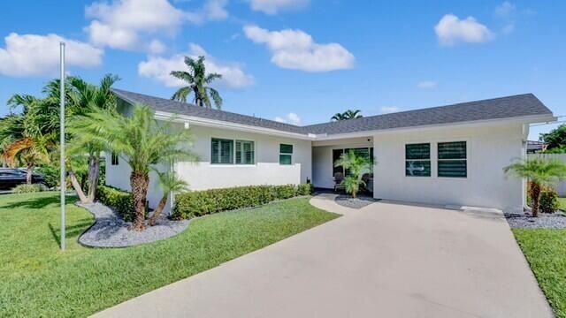722 SW 28th Avenue, Boynton Beach, FL 33435