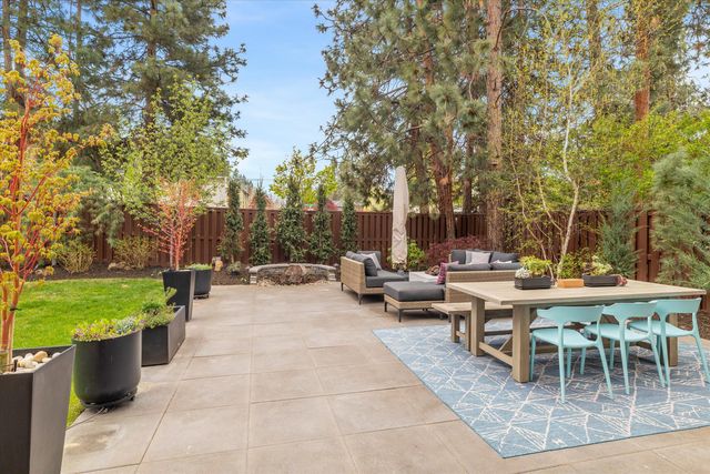 19769 Chicory Avenue, Bend, OR 97702