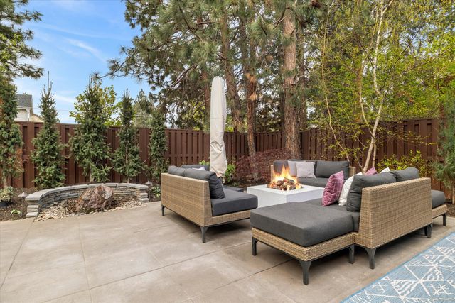 19769 Chicory Avenue, Bend, OR 97702