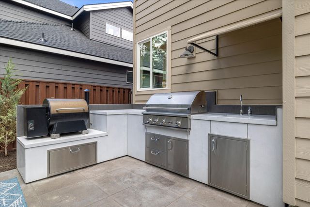 19769 Chicory Avenue, Bend, OR 97702