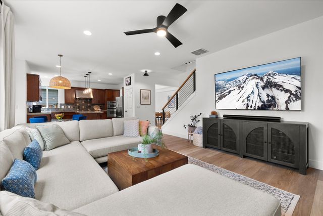 19769 Chicory Avenue, Bend, OR 97702