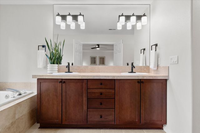 19769 Chicory Avenue, Bend, OR 97702