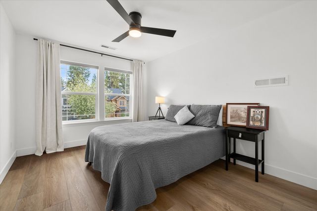 19769 Chicory Avenue, Bend, OR 97702