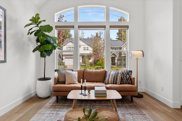 19769 Chicory Avenue, Bend, OR 97702