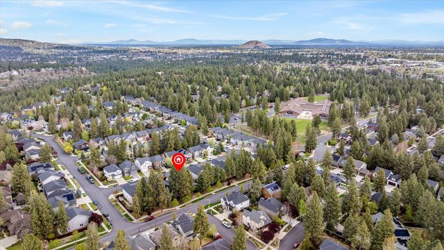 19769 Chicory Avenue, Bend, OR 97702