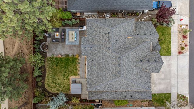 19769 Chicory Avenue, Bend, OR 97702