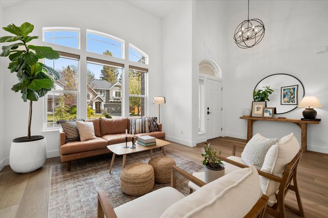 19769 Chicory Avenue, Bend, OR 97702