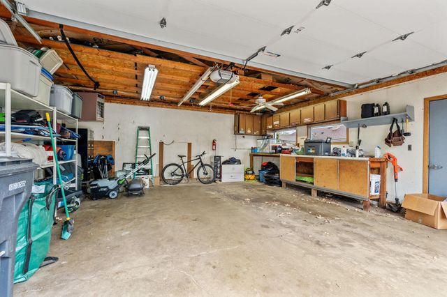 1956 3rd Street E, Saint Paul, MN 55119