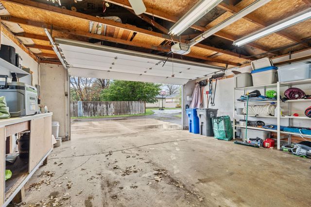 1956 3rd Street E, Saint Paul, MN 55119