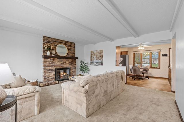 1956 3rd Street E, Saint Paul, MN 55119