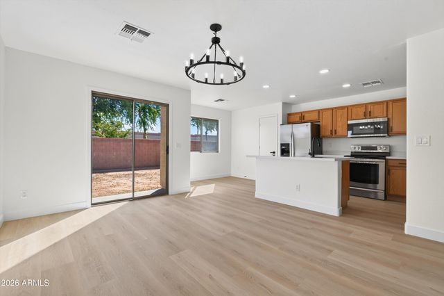 5903 S 31ST Drive, Phoenix, AZ 85041