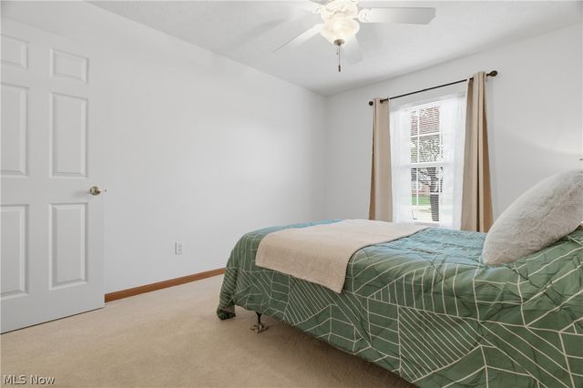 519 Heather Woods Drive, Elyria, OH 44035
