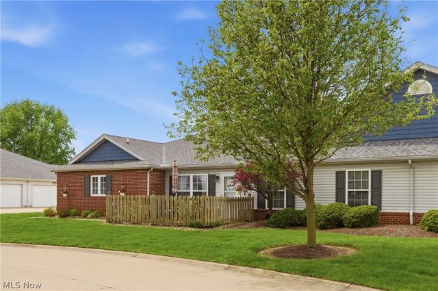 519 Heather Woods Drive, Elyria, OH 44035