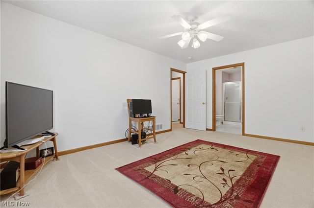 519 Heather Woods Drive, Elyria, OH 44035