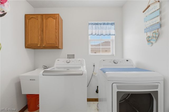 519 Heather Woods Drive, Elyria, OH 44035