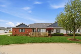 519 Heather Woods Drive, Elyria, OH 44035