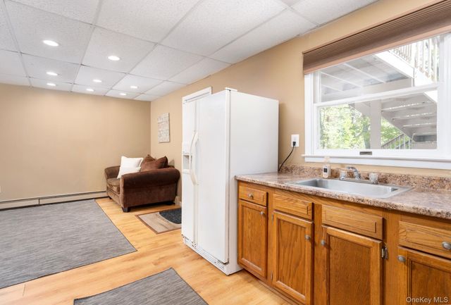 21 Laurita Gate, Port Jefferson, NY 11777