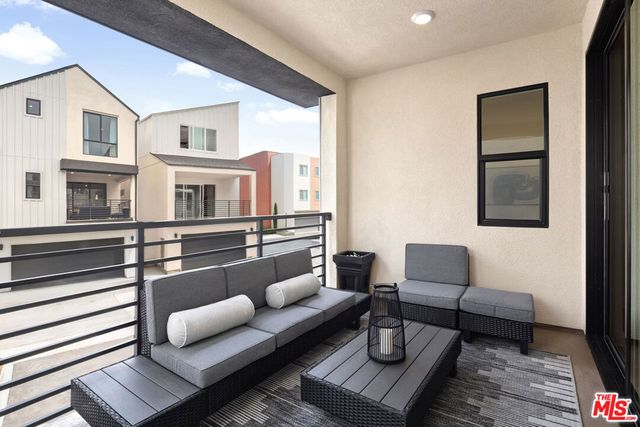 1666 Coral Sea Lane, Los Angeles, CA 90732