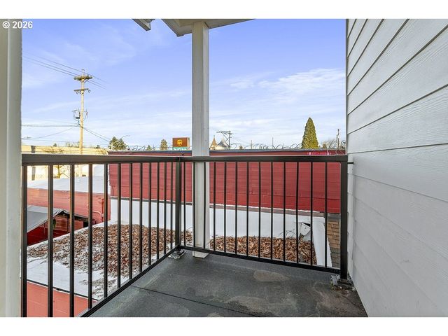 7360 N ATLANTIC Ave 4, Portland, OR 97217