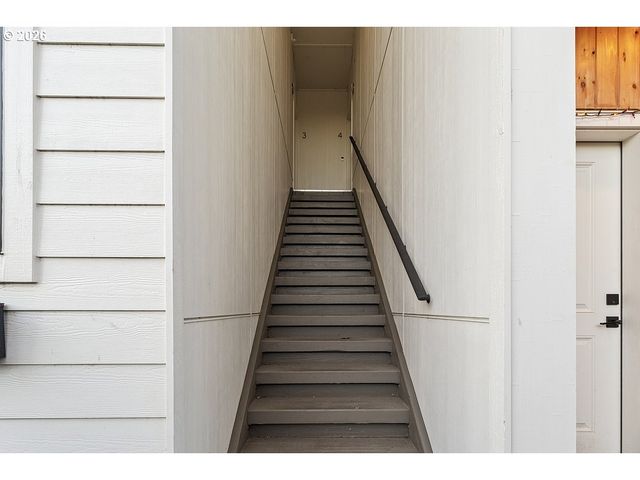 7360 N ATLANTIC Ave 4, Portland, OR 97217