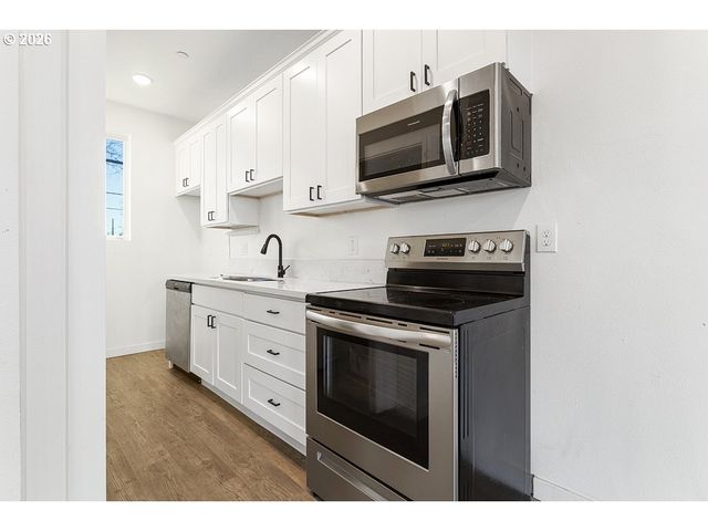 7360 N ATLANTIC Ave 4, Portland, OR 97217